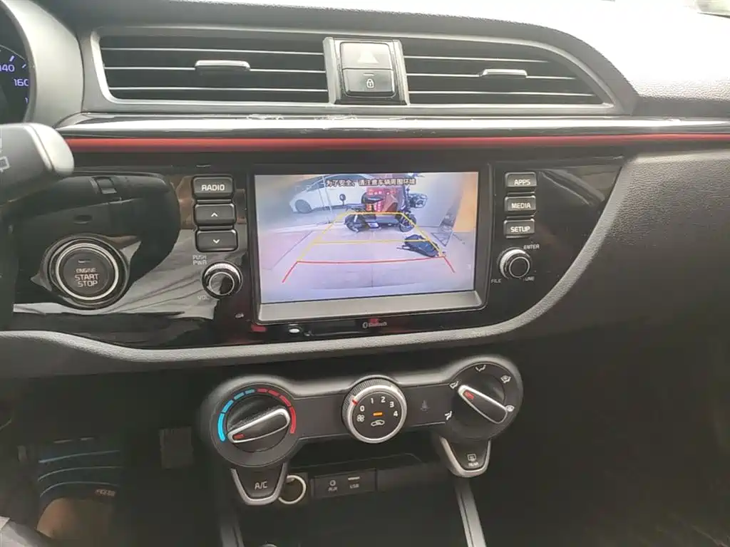 Kia KX CROSS 2018 1.6L Automatic Smart Sunroof Edition фото 13