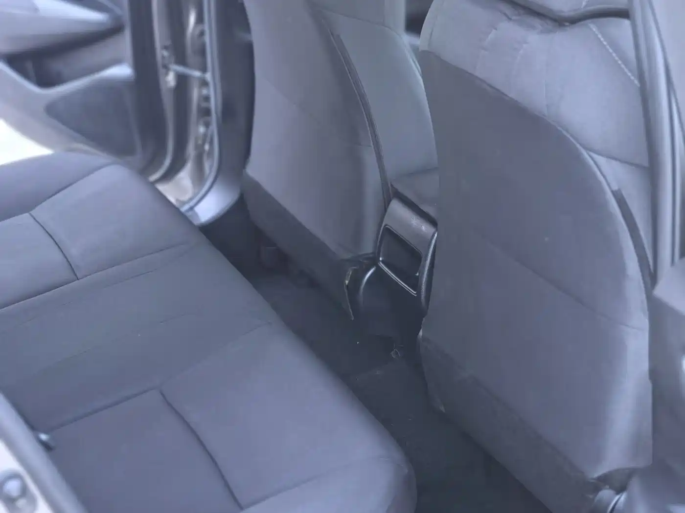 Toyota Corolla 2021 Hybrid 1.8L E-CVT Pioneer Edition фото 12