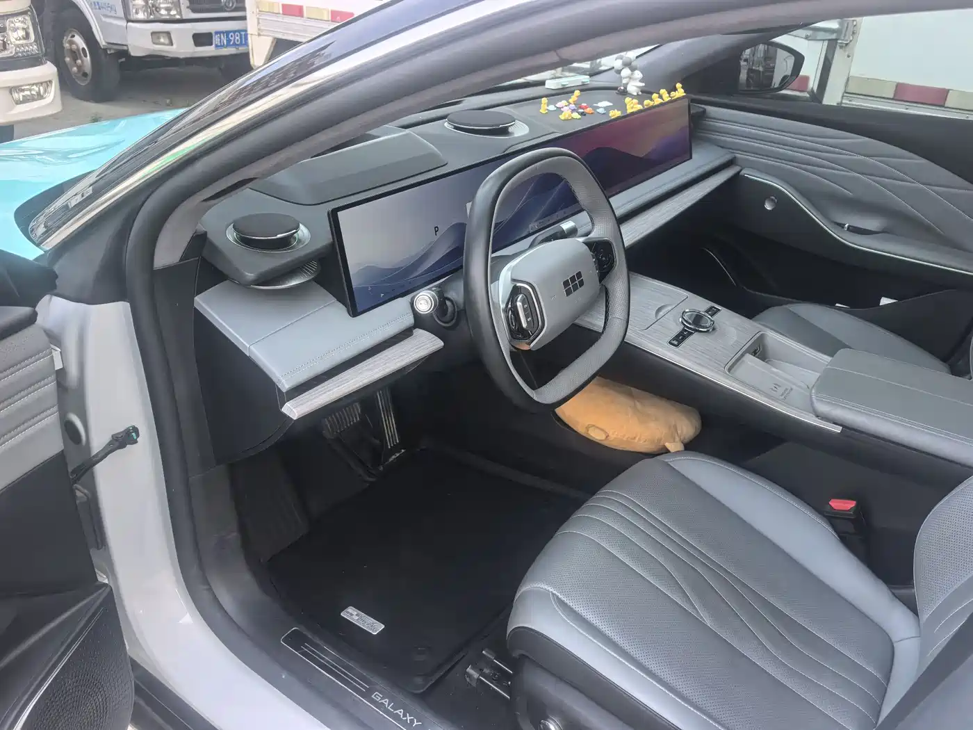 Geely Galaxy Galaxy E8 2024 550km RWD PRO фото 2