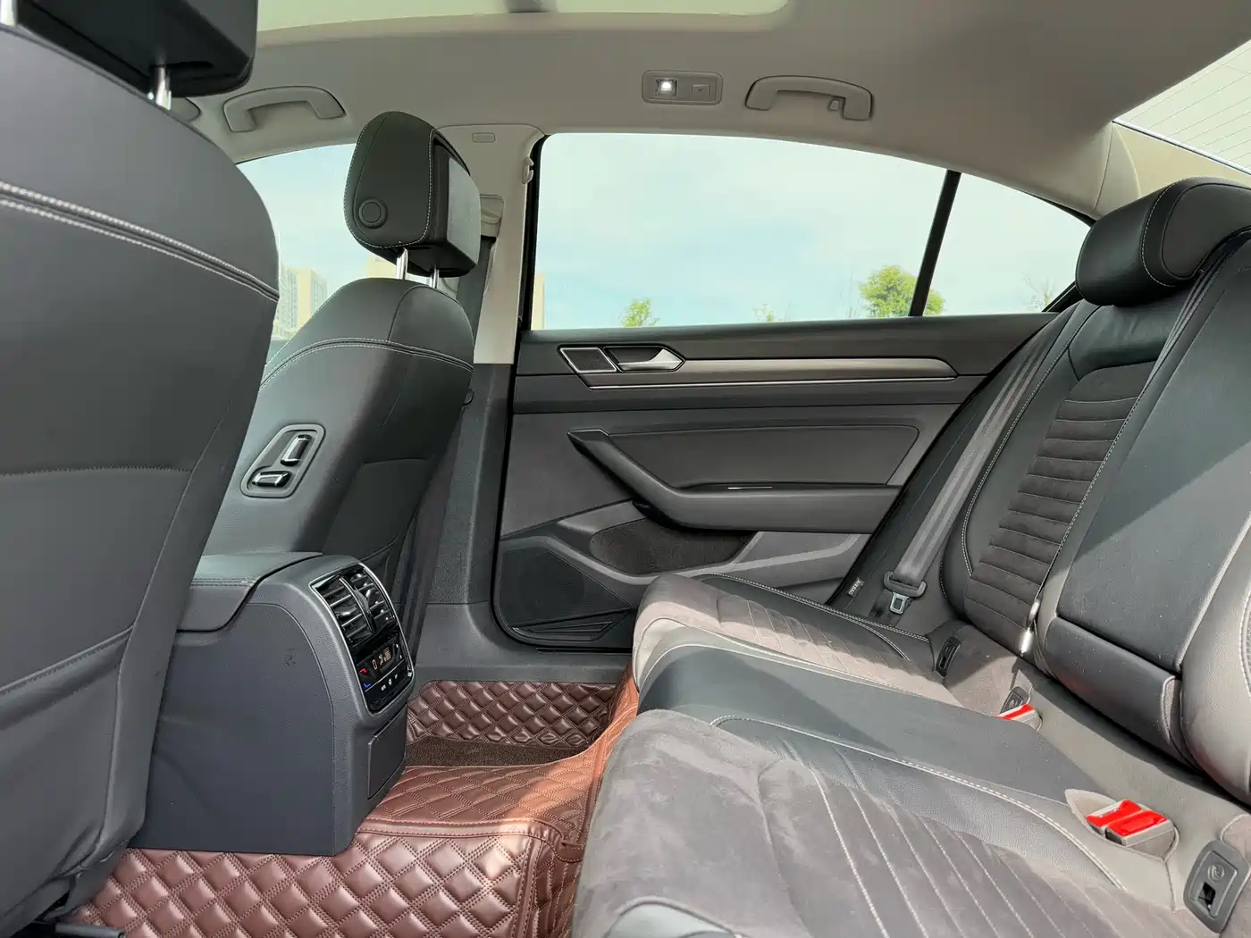 Volkswagen Magotan 2020 380TSI DSG Luxury фото 11