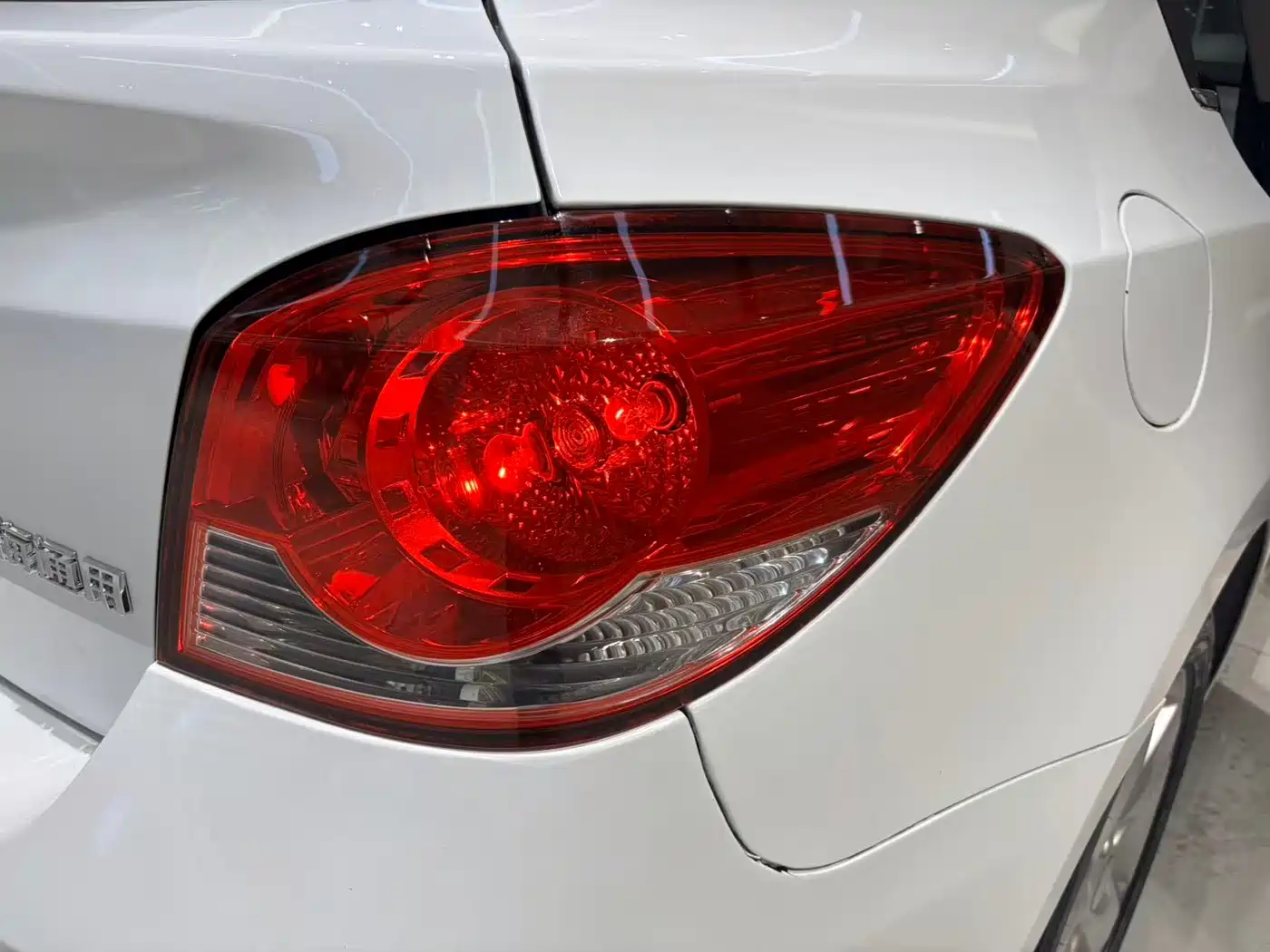 Chevrolet Cruze 2013 Hatchback 1.6L Automatic Luxury фото 16
