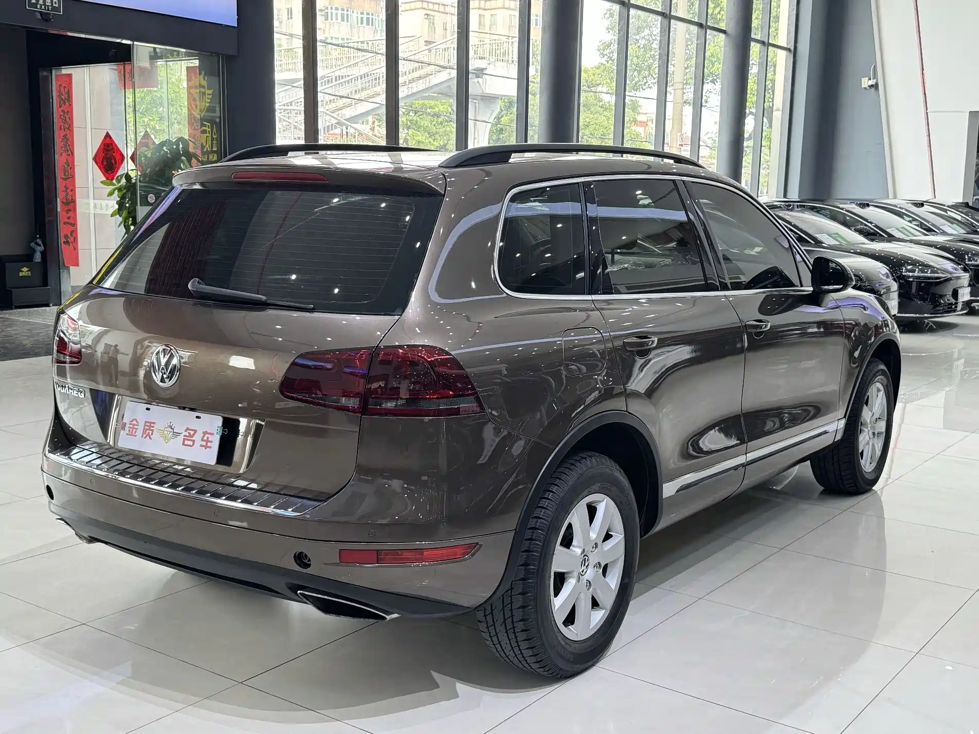 Фото 13 - Volkswagen Touareg