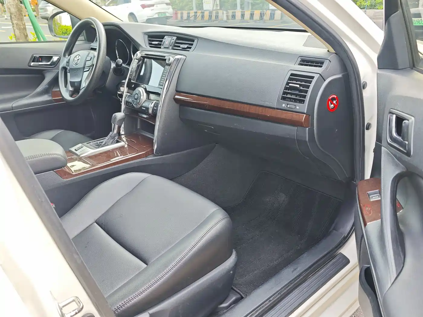 Toyota Reiz 2013 2.5S Elite Edition фото 6