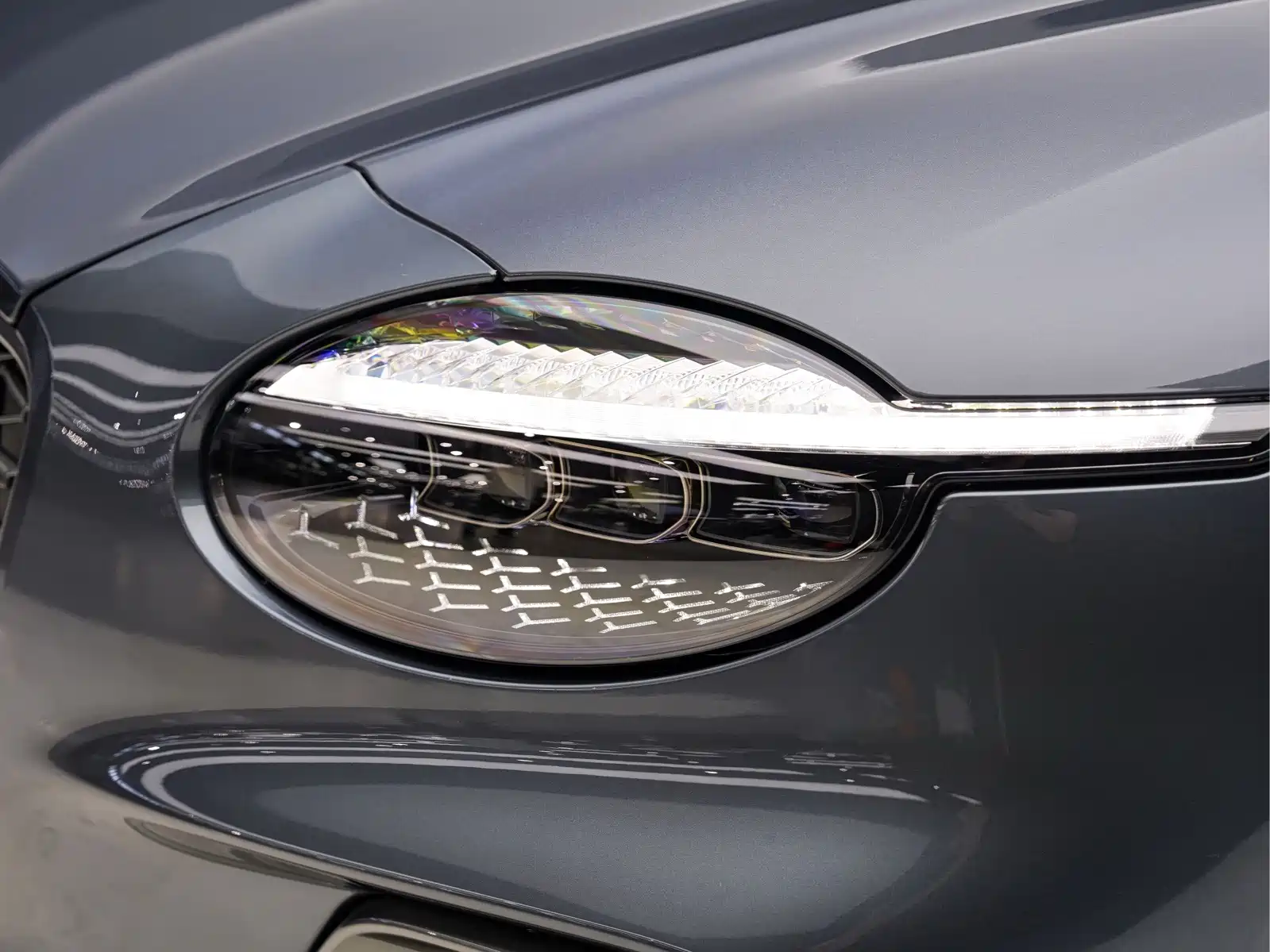 Фото 5 - Bentley Continental Plug-in Hybrid