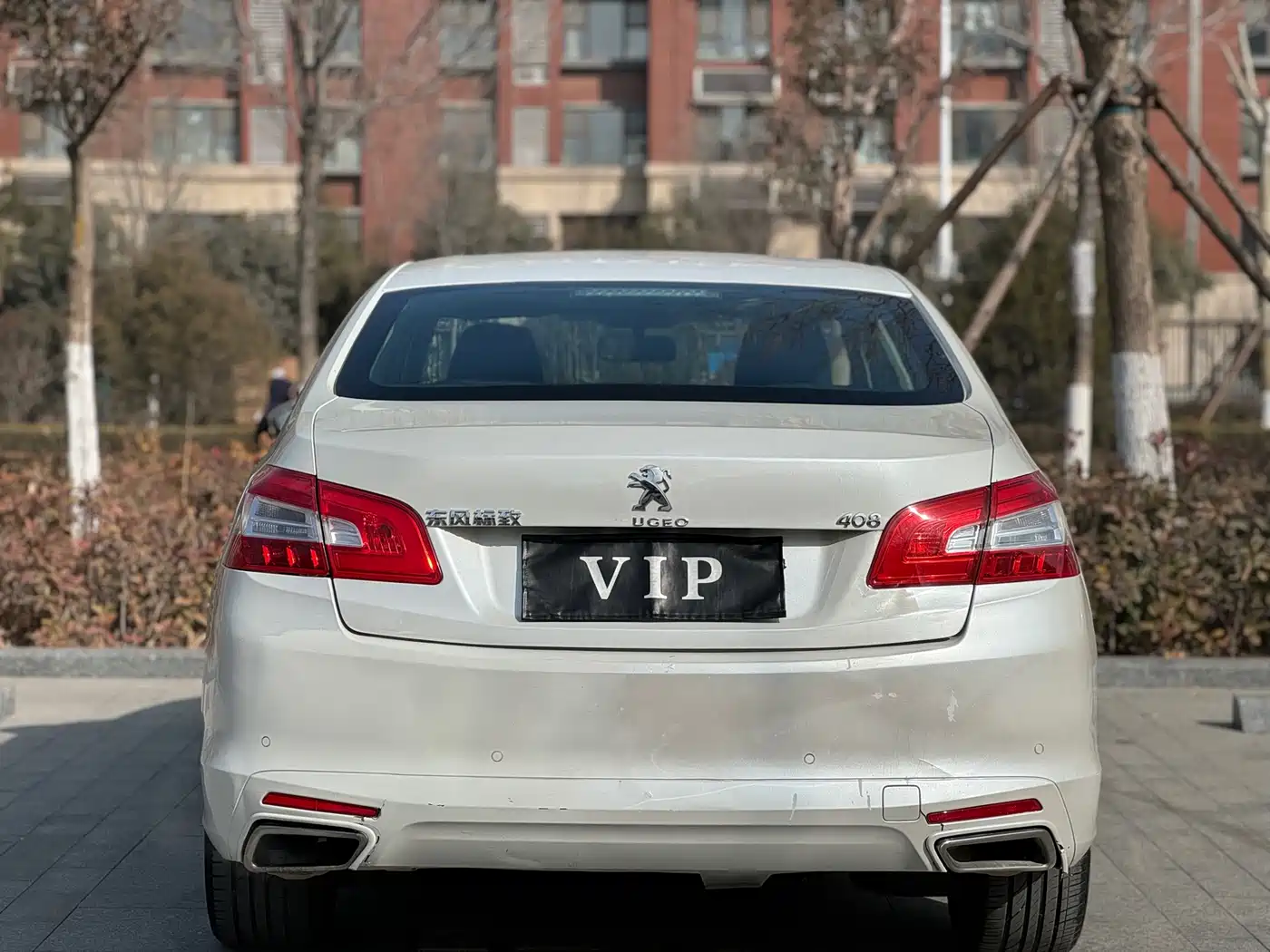 Peugeot 408 2016 1.6T Automatic Luxury Edition фото 8