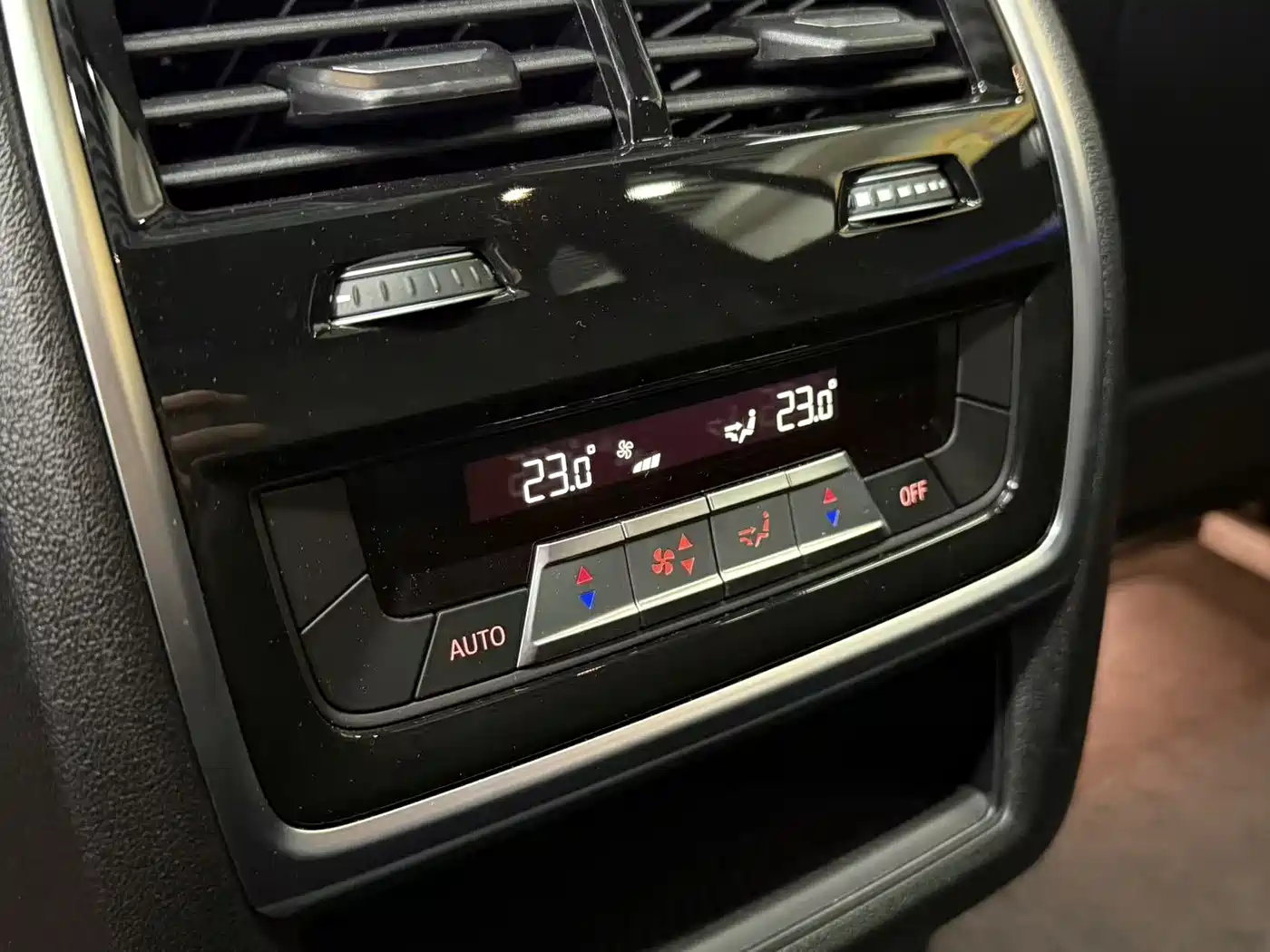 BMW X5 M 2023 Model X5 M Thunder Edition фото 16