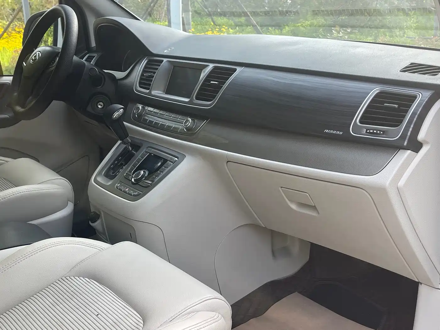 SAIC Maxus Maxus G10 2019 PLUS 2.0T Auto Elite China VI фото 13
