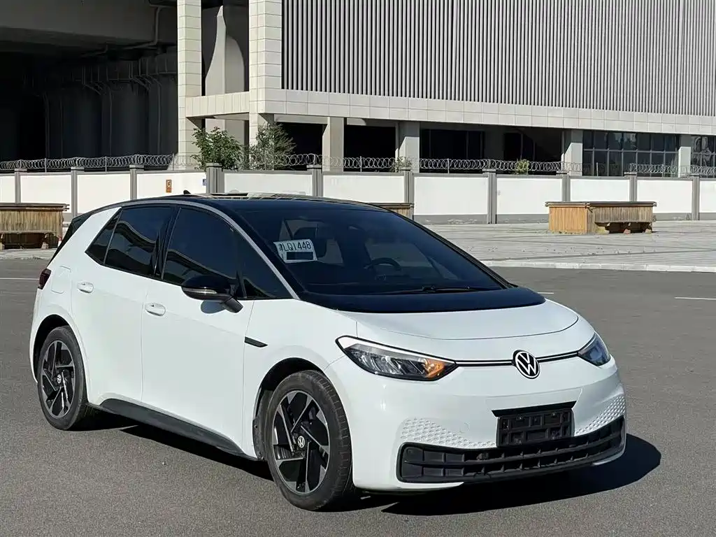 Volkswagen ID.3 2023 Ultimate Smart Edition фото 3
