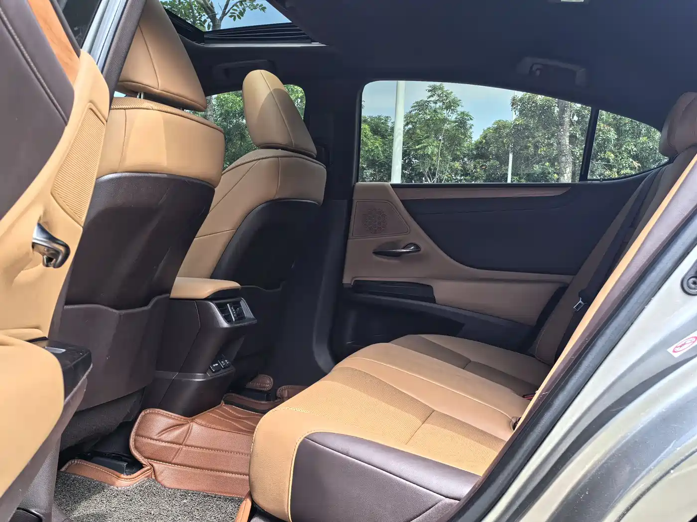 Lexus ES 2018 200 Excellence Edition China V фото 8