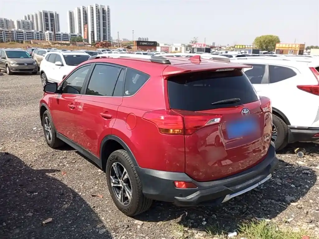 Toyota RAV4 Rongfang 2015 2.0L CVT 2WD Trend Edition фото 5