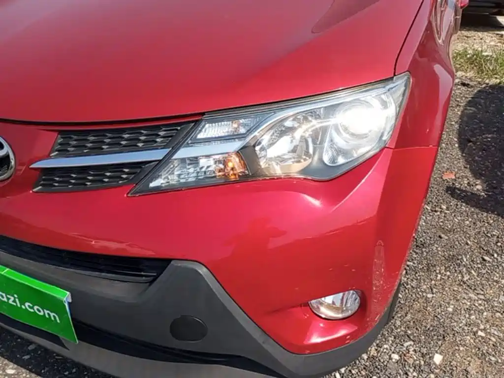 Toyota RAV4 Rongfang 2015 2.0L CVT 2WD Trend Edition фото 24