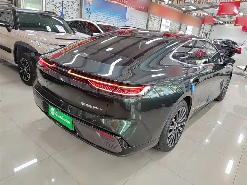 Geely Galaxy Galaxy Xingyao 8 2025 130km EM-P Starship Edition фото 7