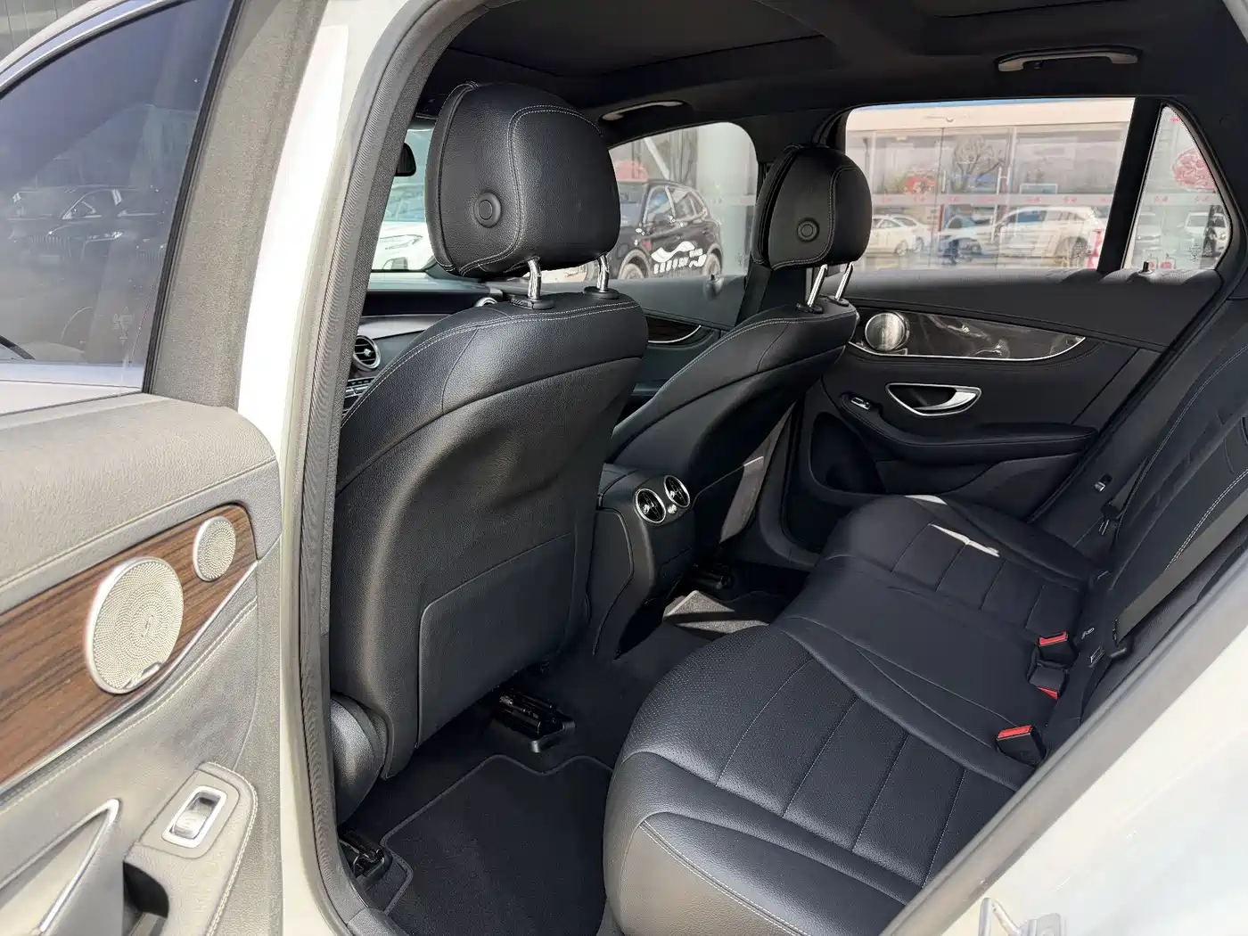 Mercedes-Benz GLC 2016 GLC 260 4MATIC Dynamic фото 10