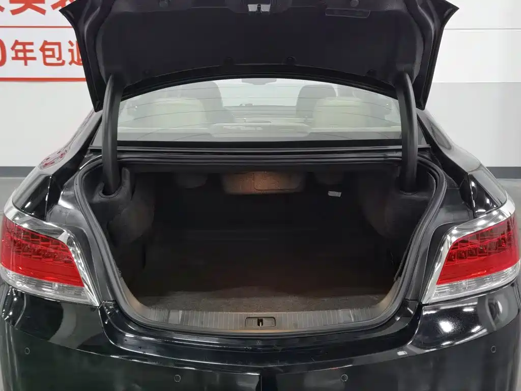 Фото 16 - Buick LaCrosse