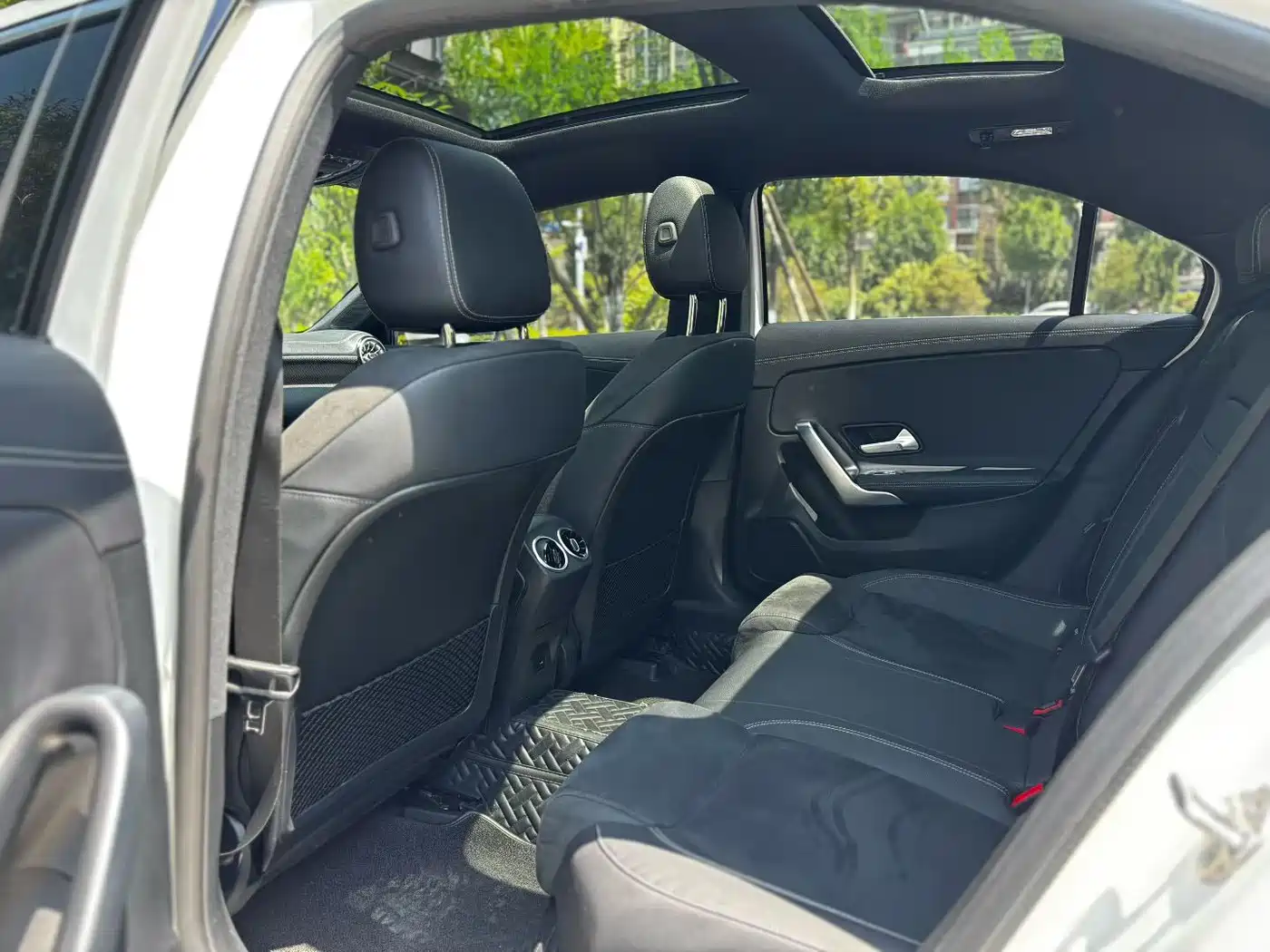 Mercedes-Benz A-Class, миниатюра 6