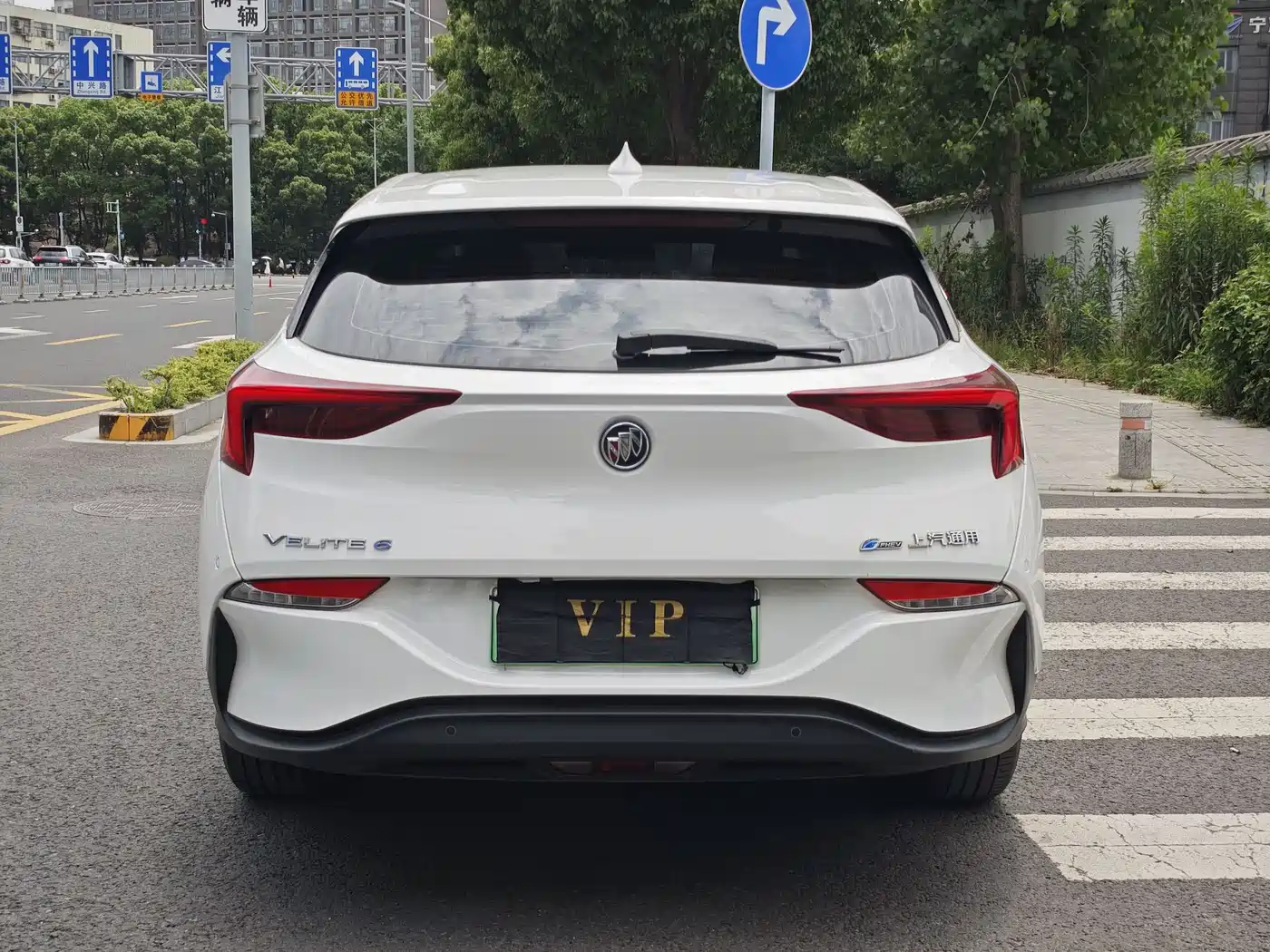 Buick Velite 6 2020 Plug-in Hybrid Connected Fashion Edition фото 16