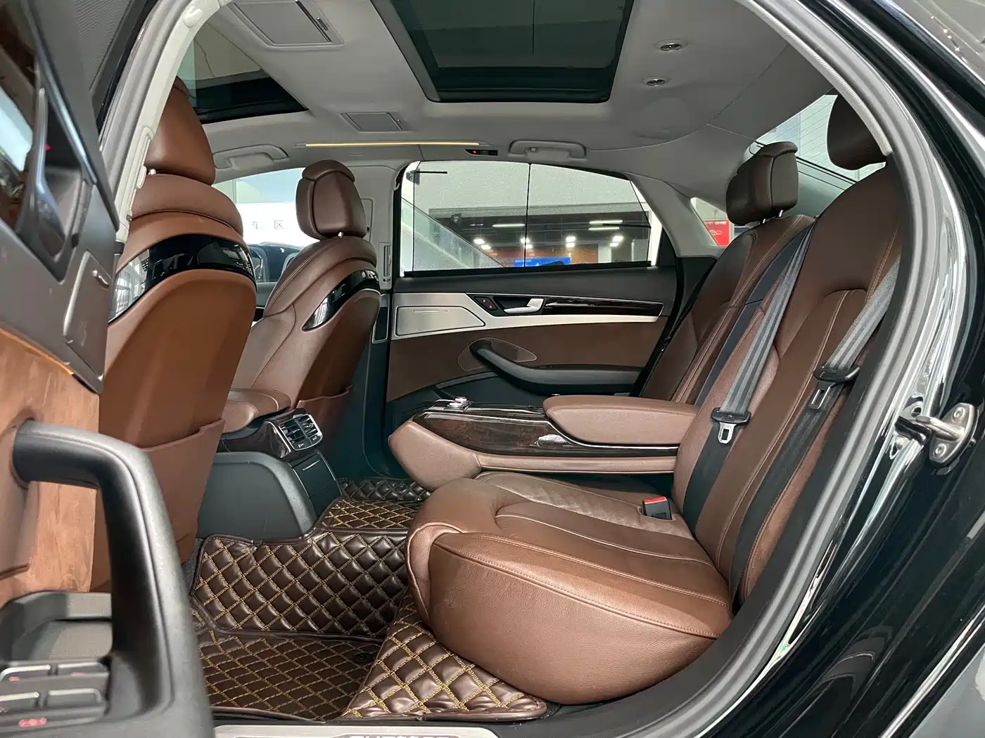 Audi A8 2016 A8L 45 TFSI quattro Comfort фото 8
