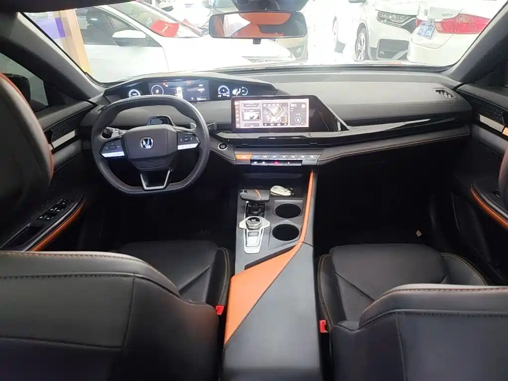 CHANGAN UNI-V