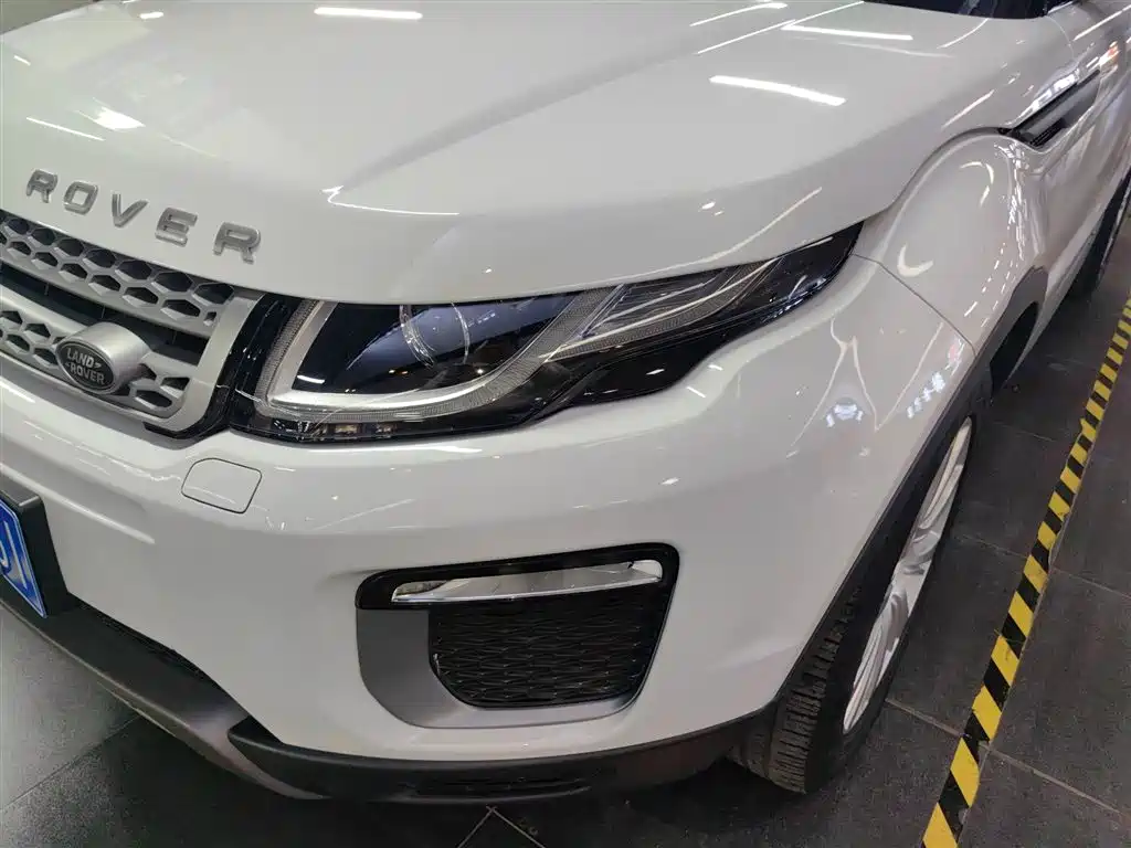 Land Rover Range Rover Evoque 2017 2.0T SE Smart Shine Edition фото 18
