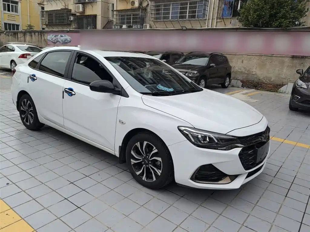Chevrolet Monza 2019 RS 330T Auto Smooth Edition China VI фото 4