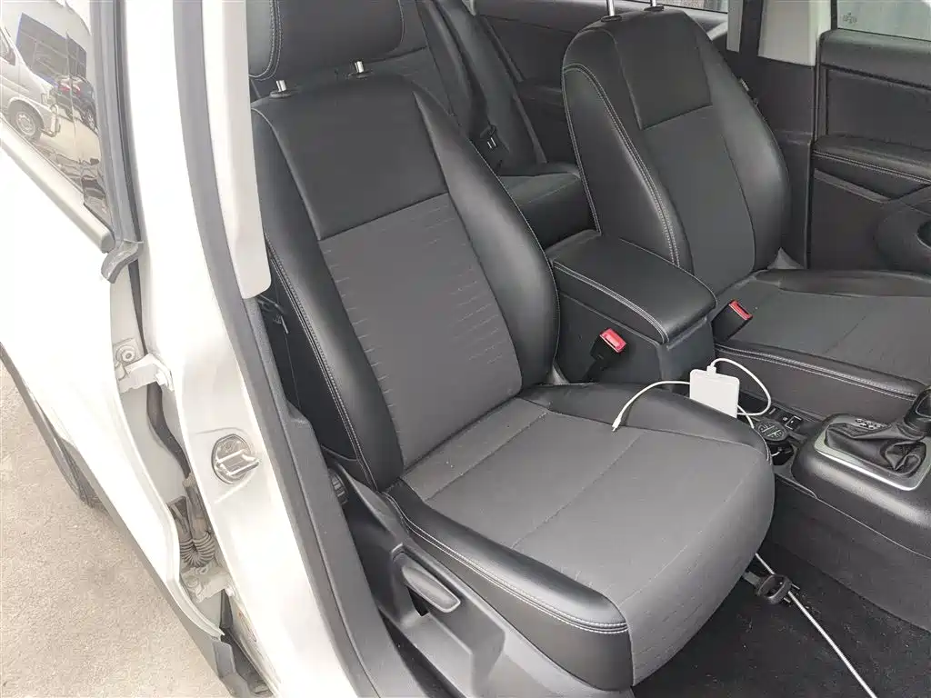 Volkswagen Tiguan 2016 280TSI Automatic 2WD Silk Road Fashion Edition фото 25