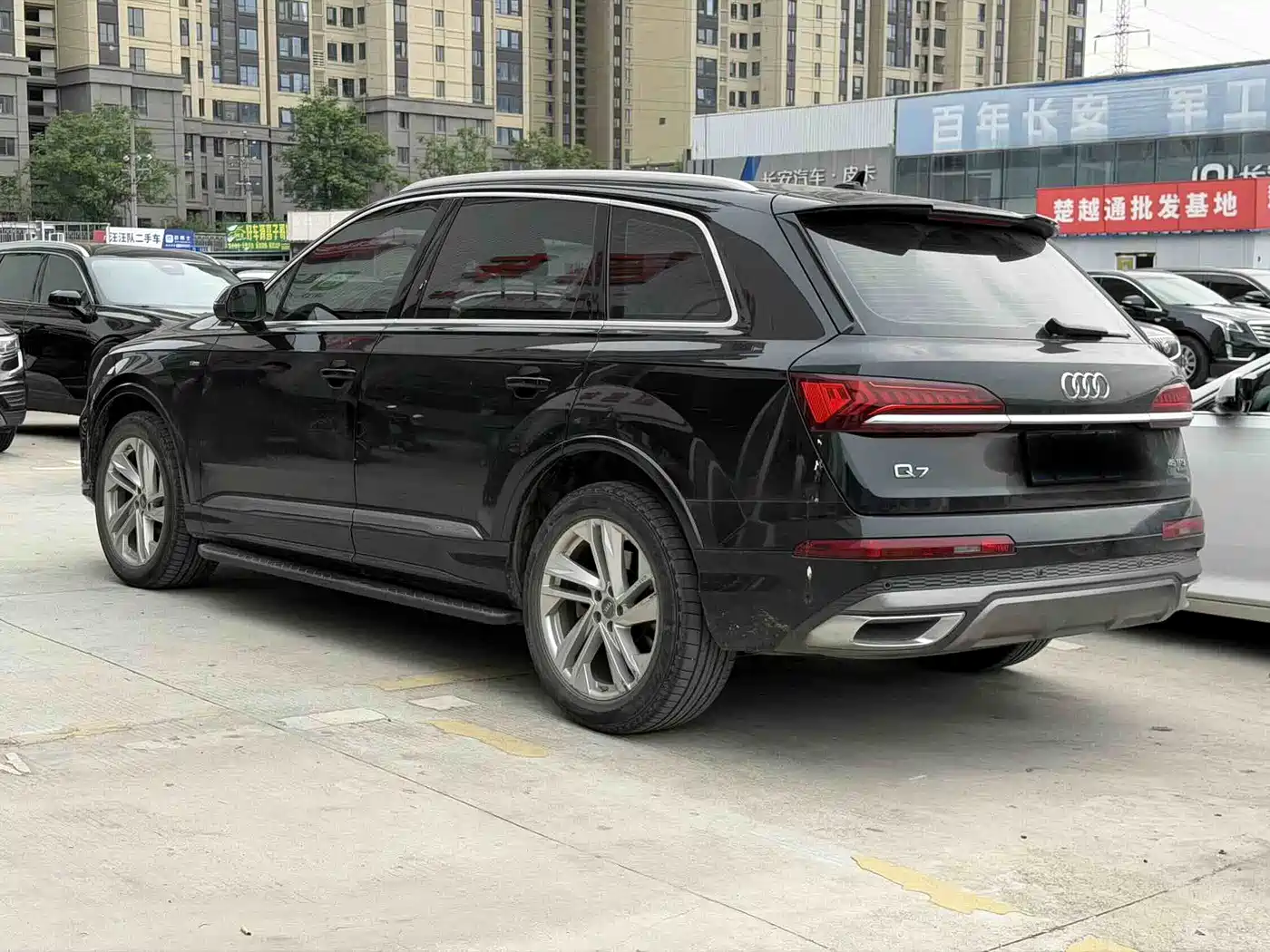 AUDI Q7