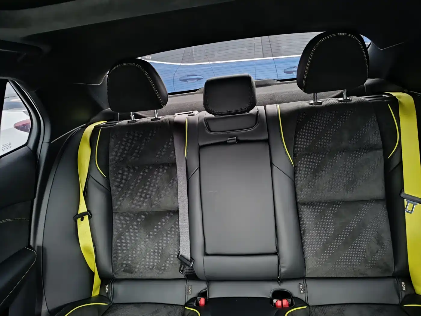 Lynk & Co 03 2022 03+ 2.0TD Auto Performance Package фото 8