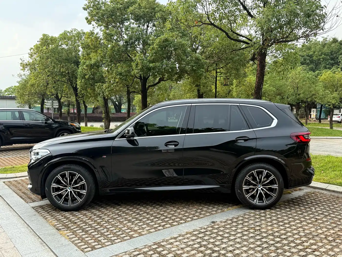 BMW X5 (Import) 2022 xDrive40i M Sport Package фото 25