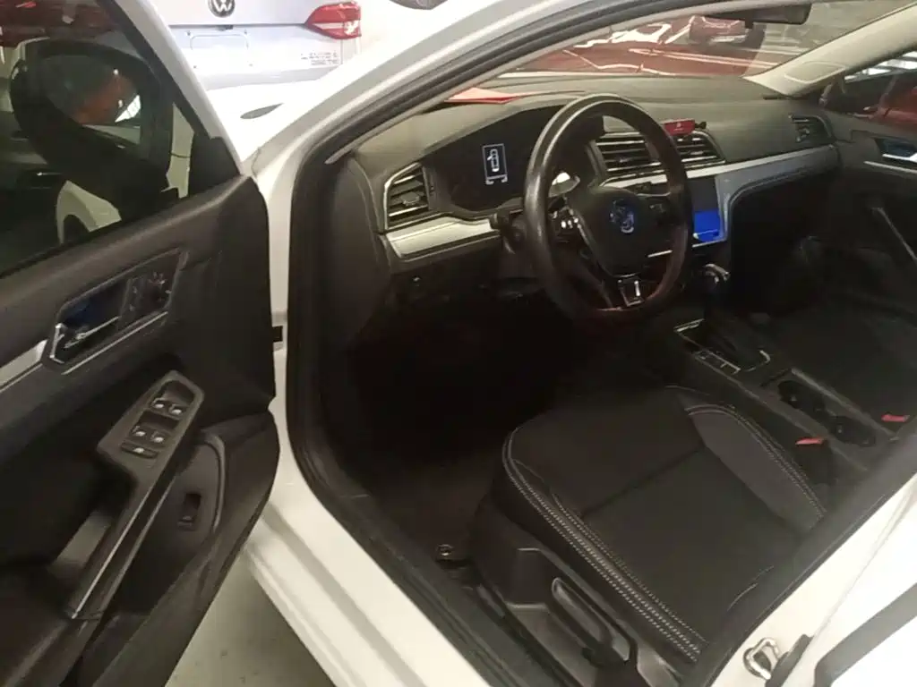 Volkswagen Lamando, миниатюра 16