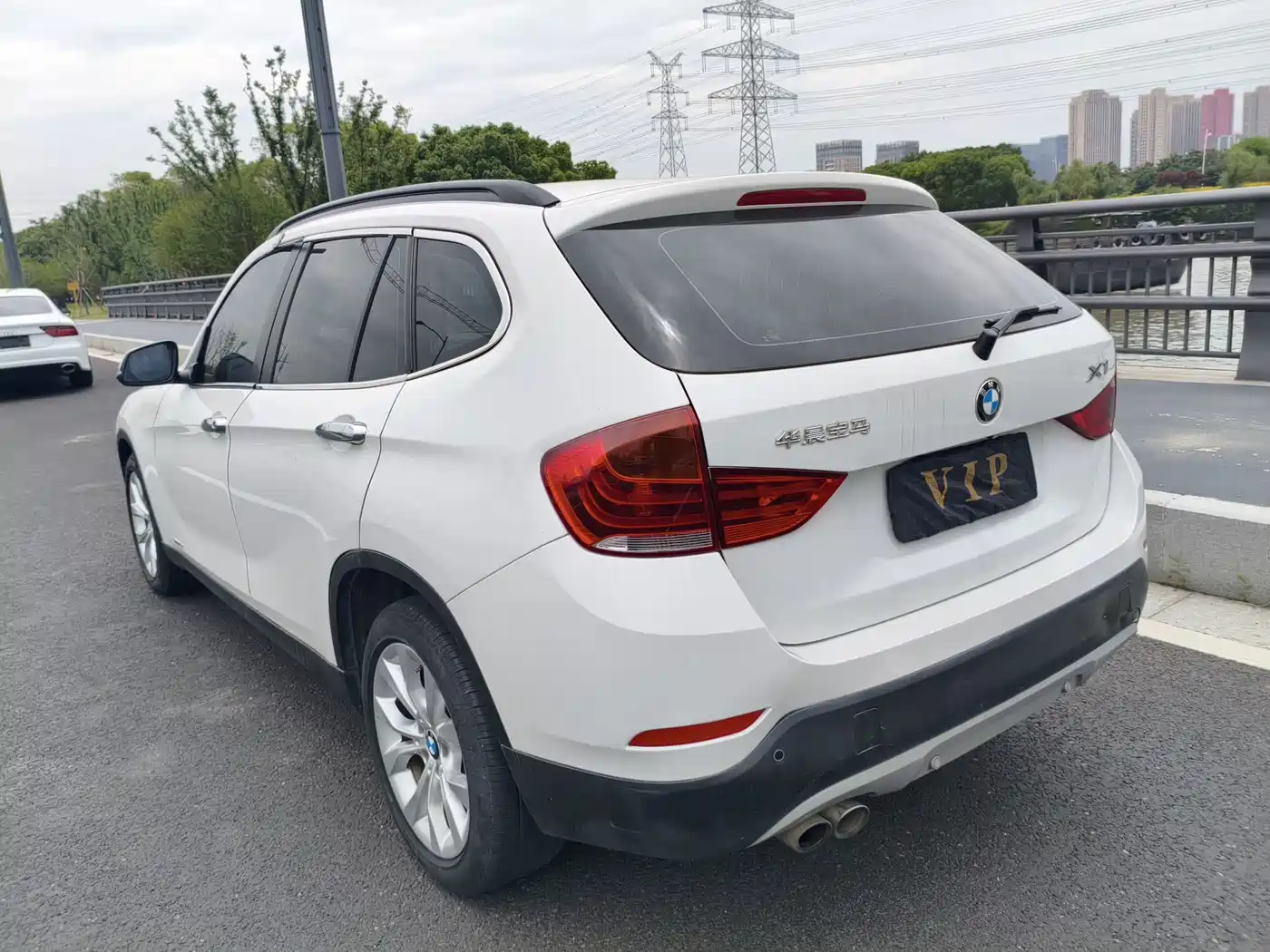 BMW X1 2014 sDrive18i Fashion Edition фото 6