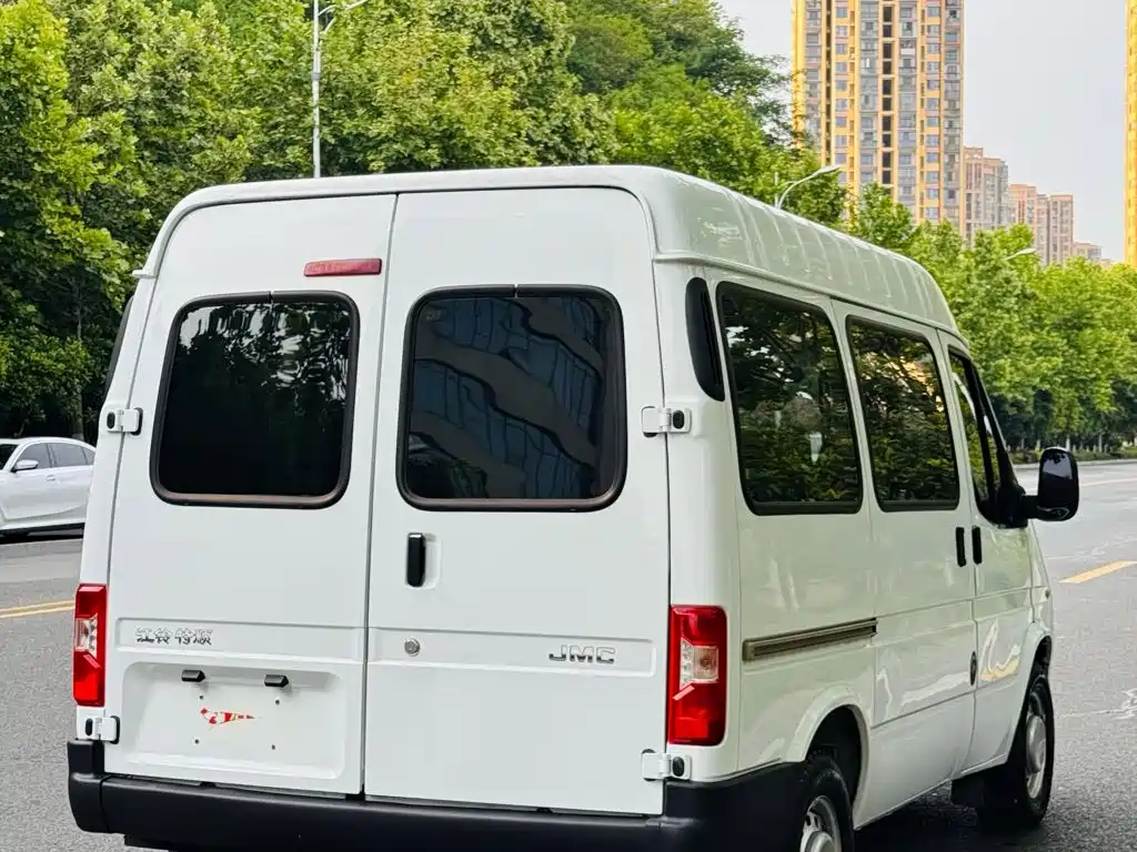 Jiangling Tesun 2020 2019 2.8T Commercial Short Wheelbase Medium Roof 6-Seater China VI JX493
