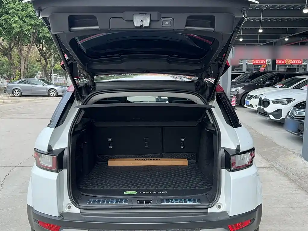 Land Rover Range Rover Evoque 2018 240PS SE Smart Edition фото 10