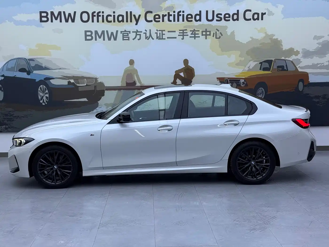 BMW 3 Series 2023 330i M Sport Shadow Edition фото 4
