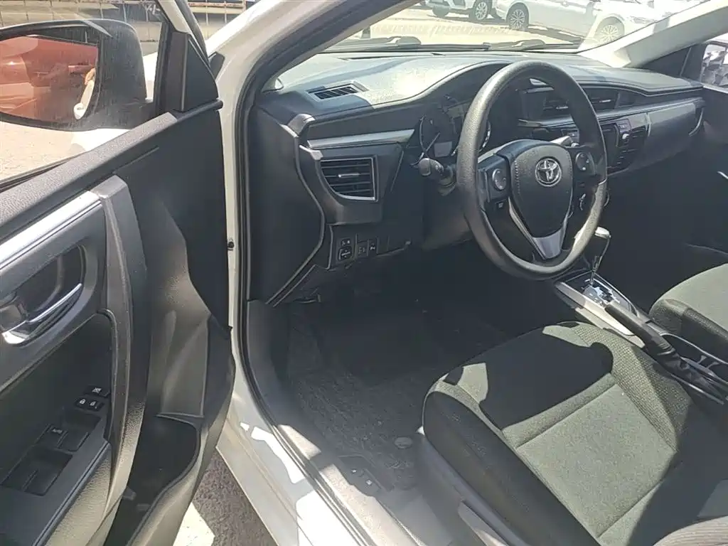 Toyota Levin 2016 1.6G CVT Elite Edition фото 15