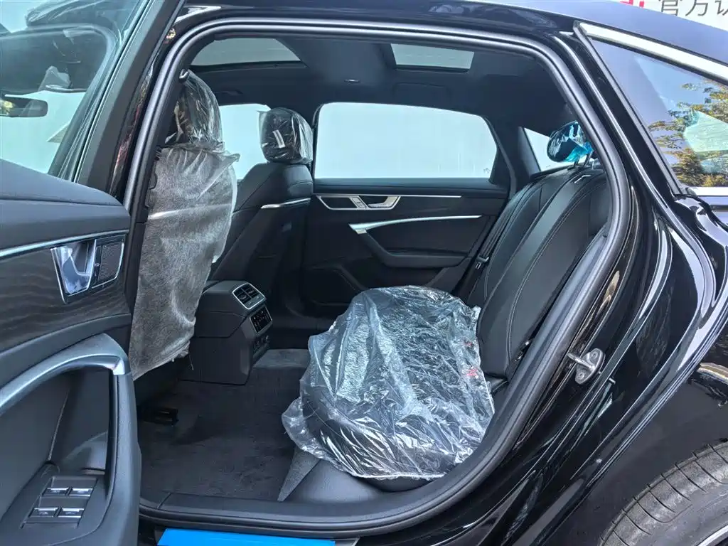 Audi A6L 2025 45 TFSI quattro Premium Sport фото 15