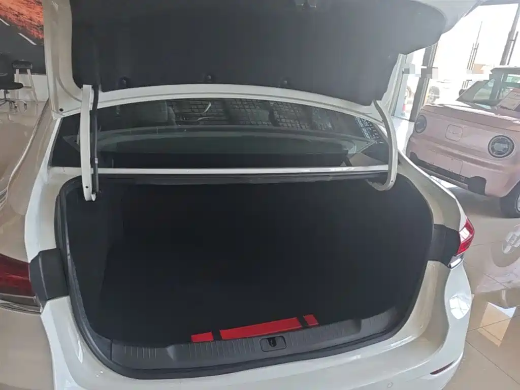 Buick Excelle 2019 18T Auto Connected Elite China VI фото 19