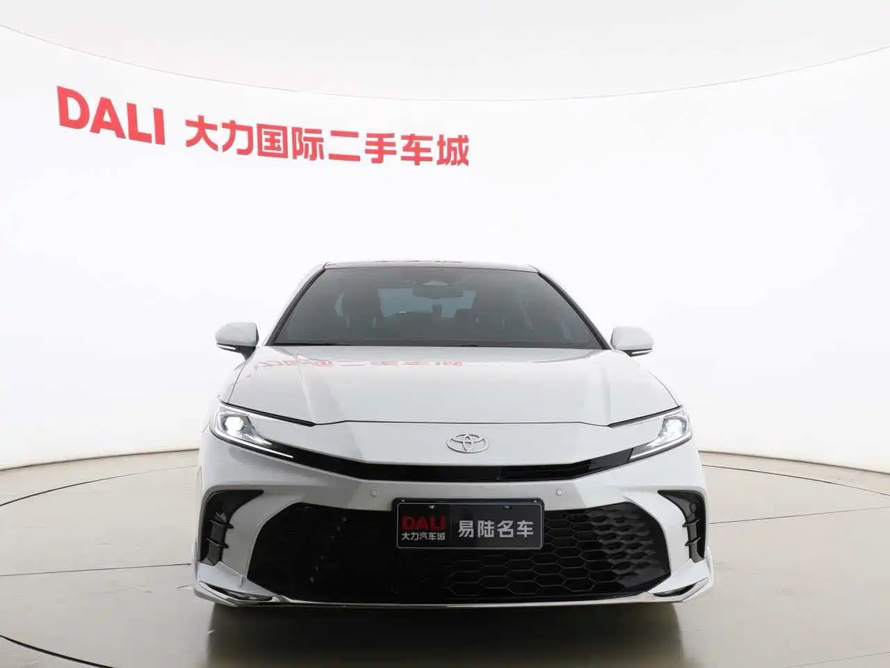 Toyota Camry 2024 Model Dual Hybrid 2.0HXS Sport Plus Edition фото 2