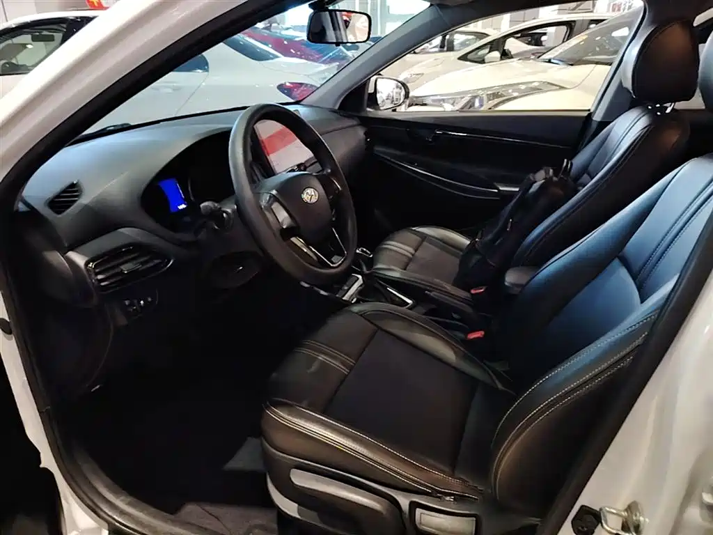 Hyundai Elantra 2018 1.6L Automatic Pleasing Edition GL China VI фото 15