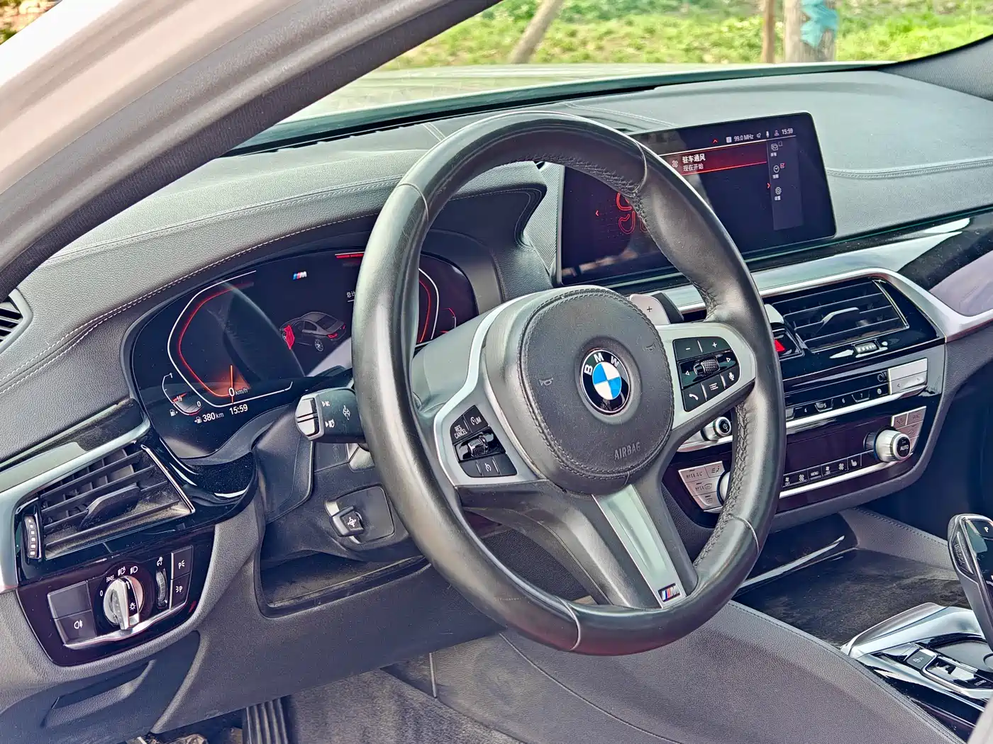 BMW 5 Series 2020 530Li Leading M Sport Package фото 7