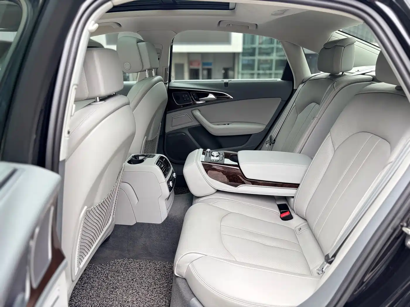 Audi A6L 2014 35 FSI Comfort фото 19