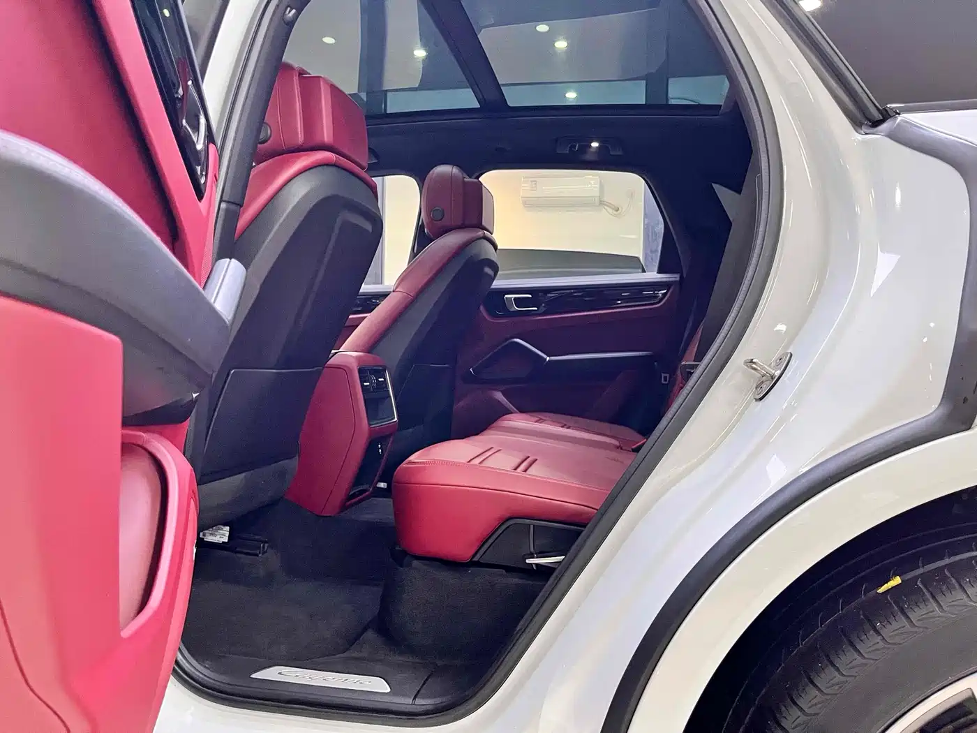 Porsche Cayenne New Energy 2020 Cayenne E-Hybrid 2.0T фото 8