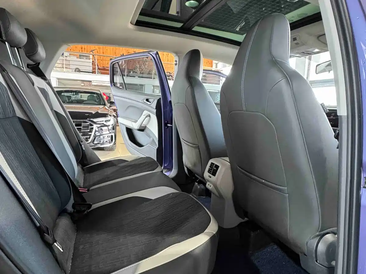 Volkswagen T-Cross 2021 280TSI DSG Comfort Edition фото 9