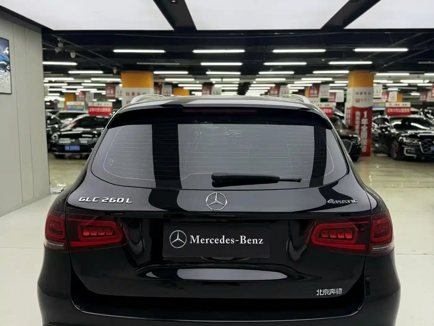 MERCEDES-BENZ GLC