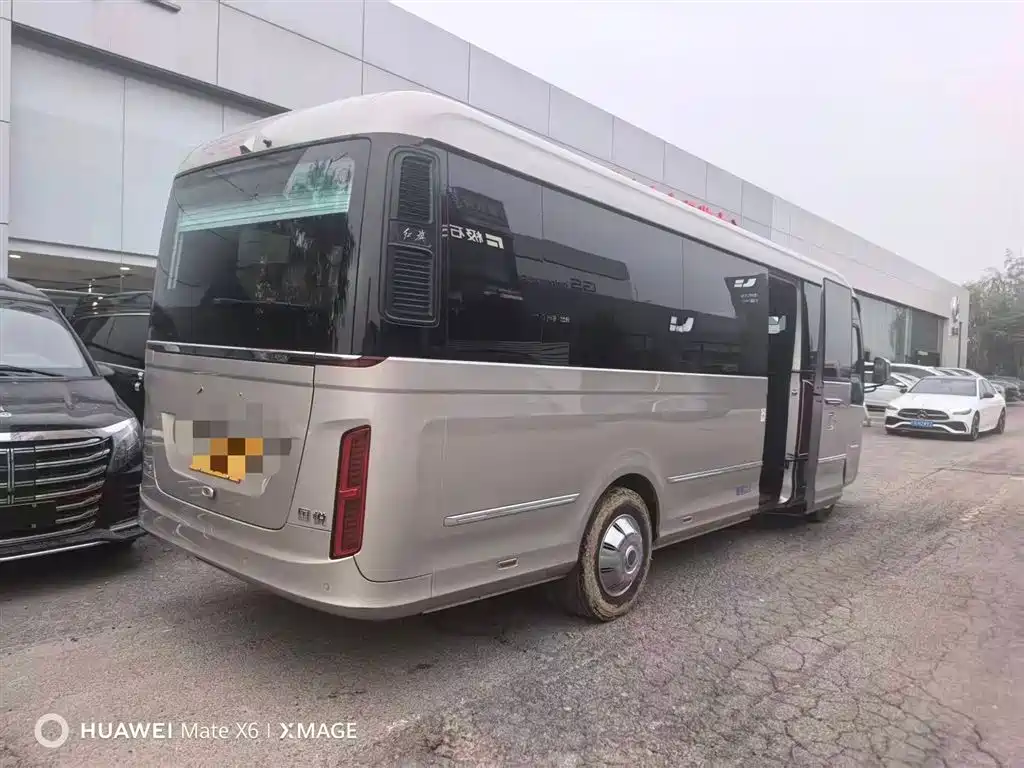 Hongqi Guoyue 2024 3.0T Business Edition 20-Seater фото 8