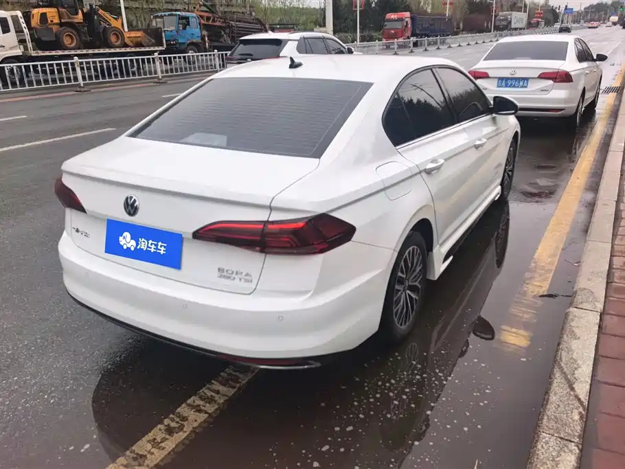 Volkswagen Bora 2021 1.5L Automatic Elite Smart Edition фото 3