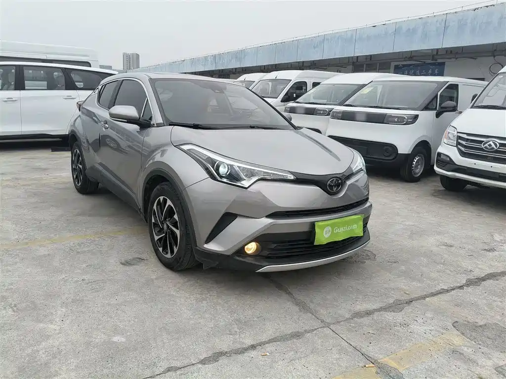 Toyota IZOA 2018 2.0L Speed Edition China VI фото 4