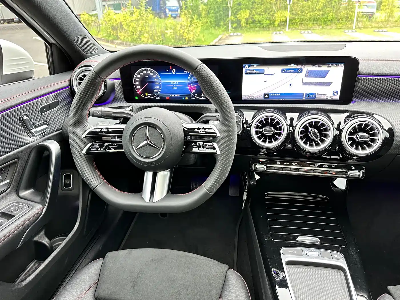 Mercedes-Benz A-Class 2025 A 200 L Fashion Edition фото 11