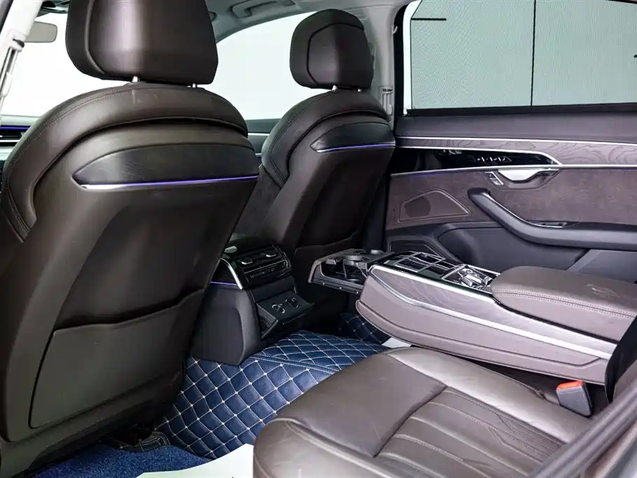 Audi A8 2019 A8L 50 TFSI quattro Comfort фото 7
