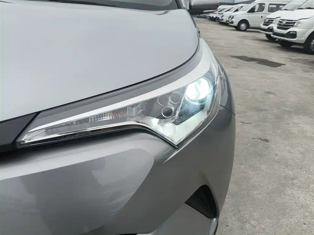 Toyota IZOA 2018 2.0L Speed Edition China VI фото 24