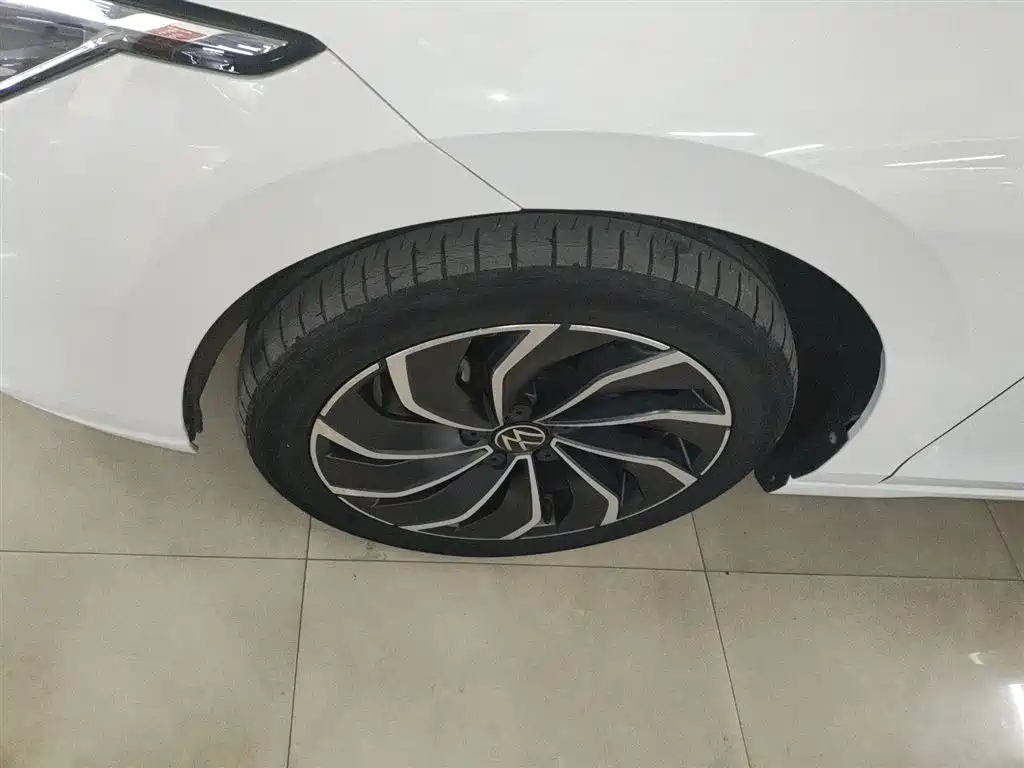Volkswagen Golf 2021 280TSI DSG Pro фото 25